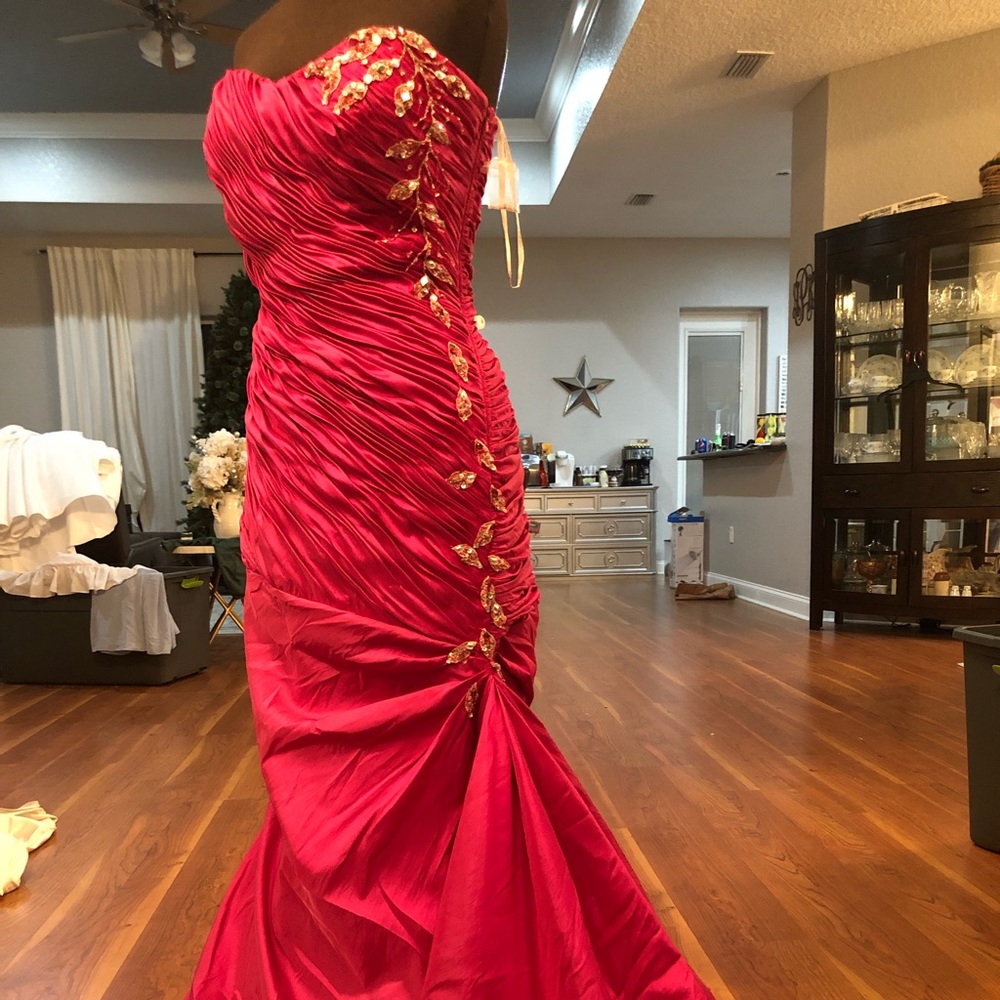 Fuchsia Juliet corset back mermaid dress